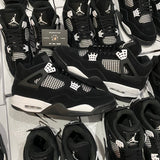 AIR JORDAN 4 WHITE THUNDER GS